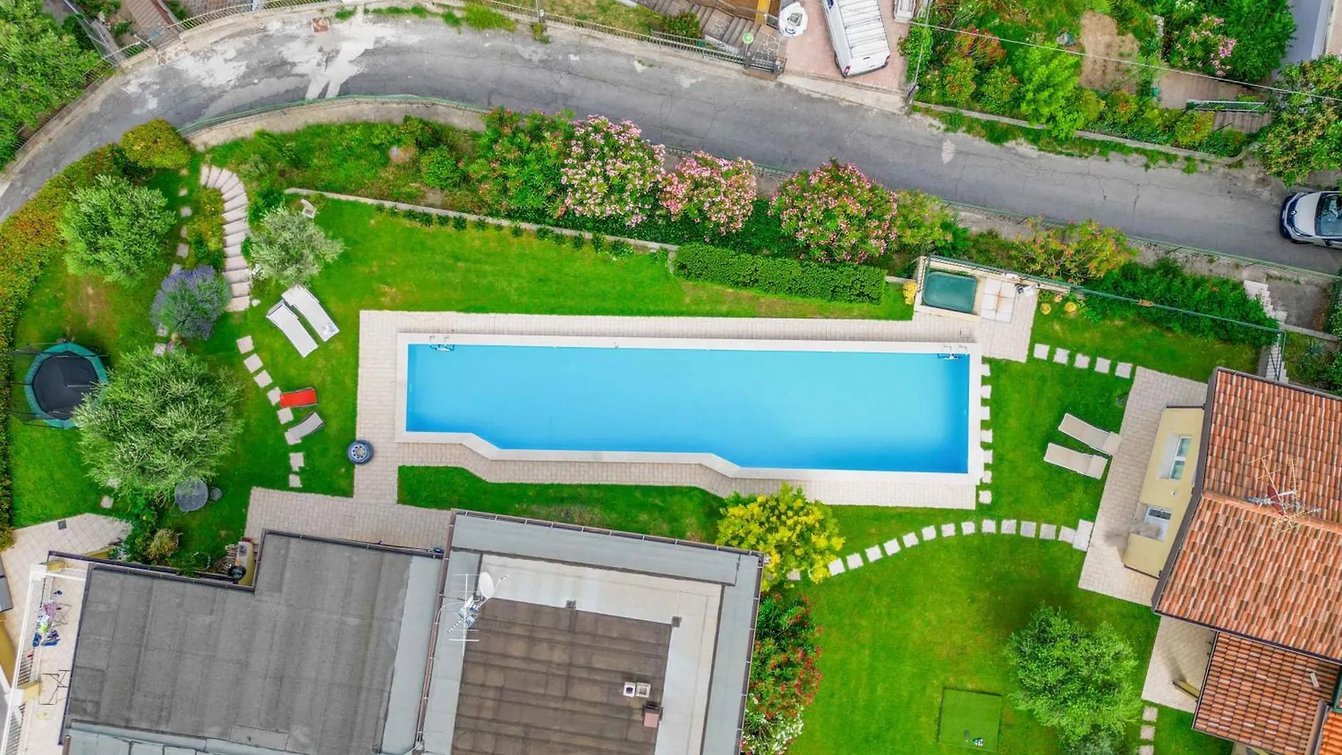 Piscina Panoramica - La Casa Volante Villa Soiano Del Lago Italy