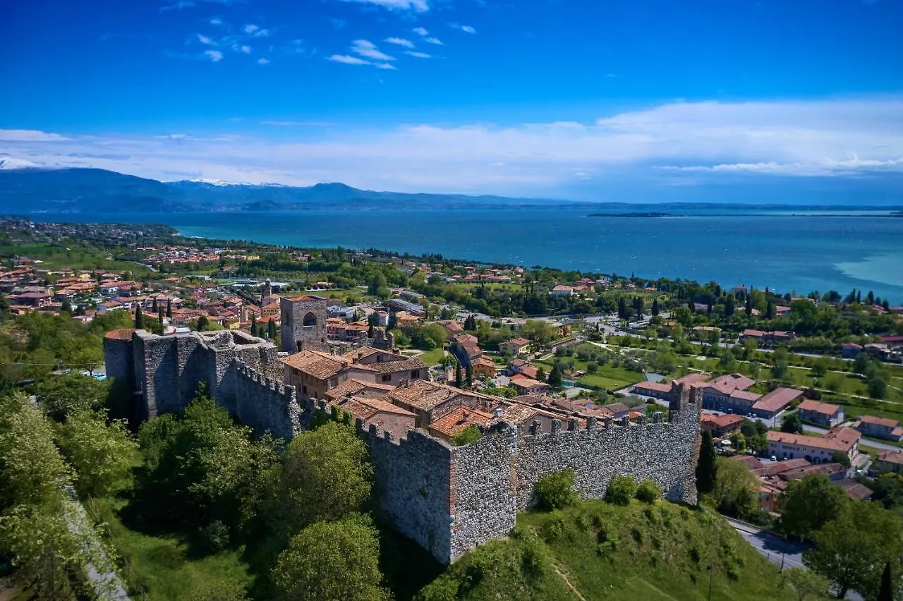 Casa de Férias Piscina Panoramica - La Casa Volante Vila Soiano Del Lago Itália